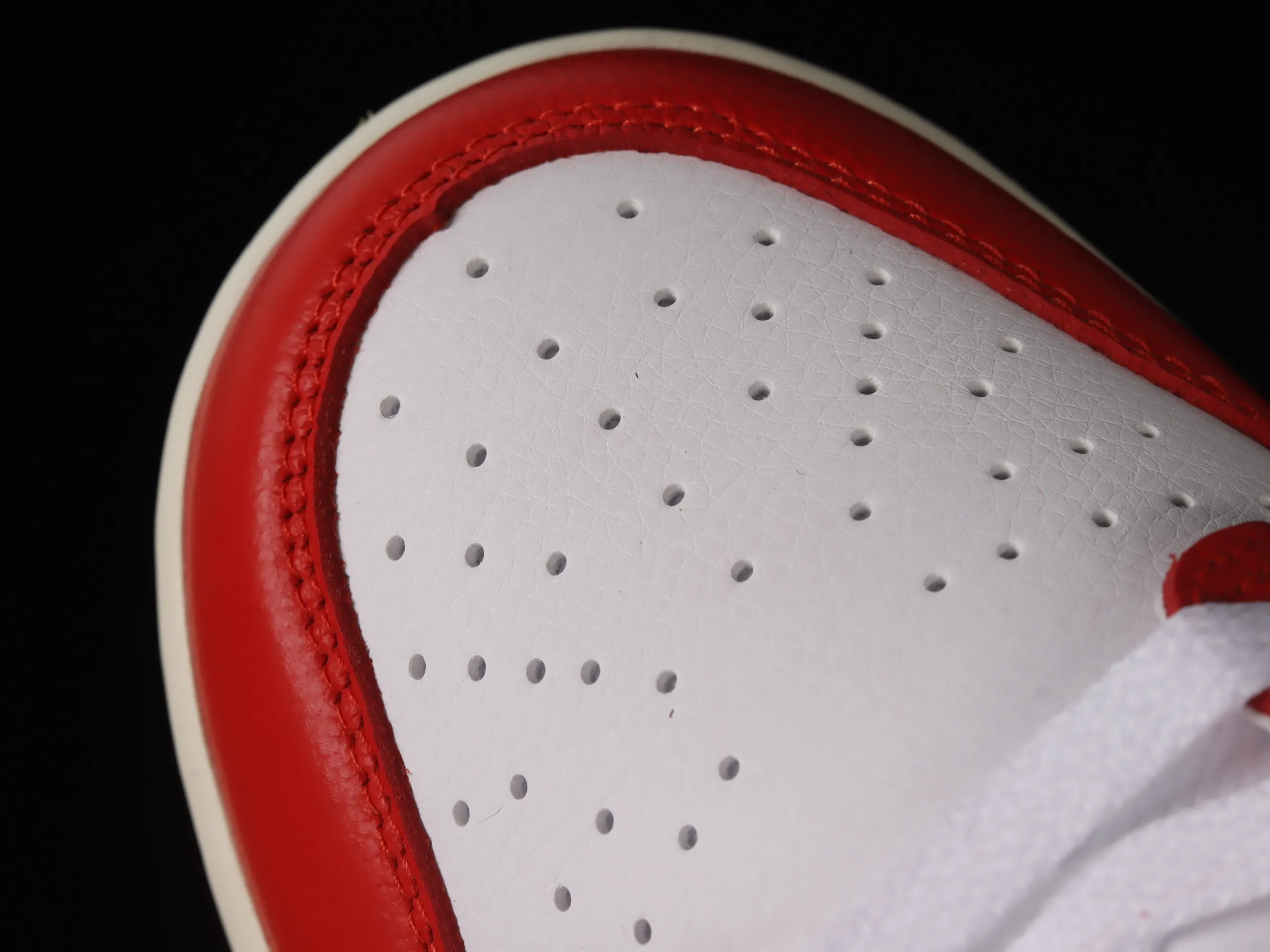 All categories Nk SB Dunk series Nk SB Dunk Low low-top sneakers Nk Dunk Low "Chicago Split" Chicago color matching SB low-top sports and leisure sneakers DZ2536-600